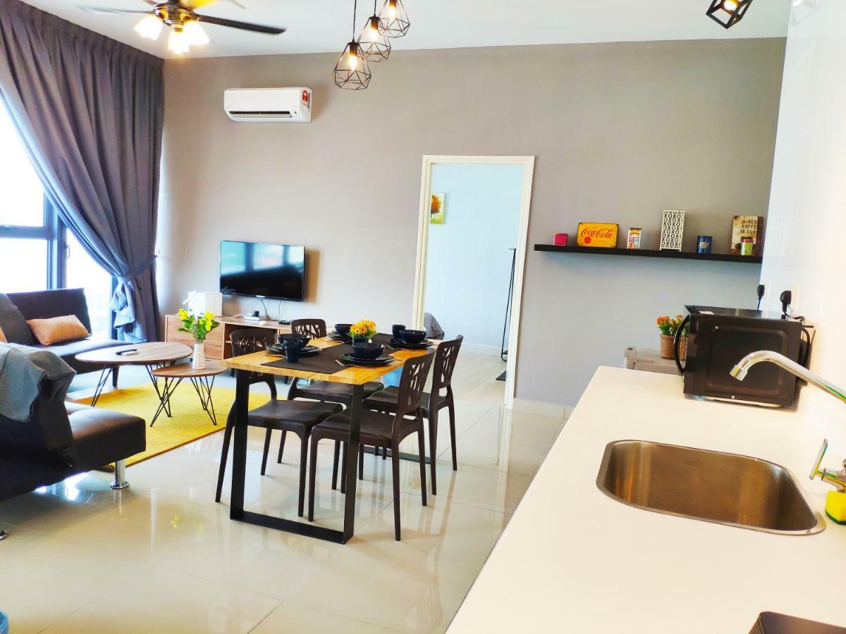 Arte Plus - Family Suite, 5 Pax, Jalan Ampang Kuala Lumpur Buitenkant foto